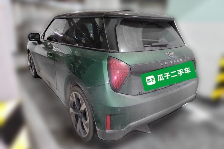 Used MINI Electric COOPER 2024 452km COOPER SE Artist Exterior 3
