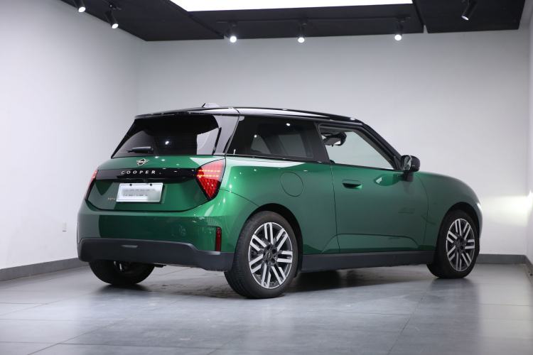 Used MINI Electric COOPER 2024 456km COOPER E Classic Edition Exterior 3