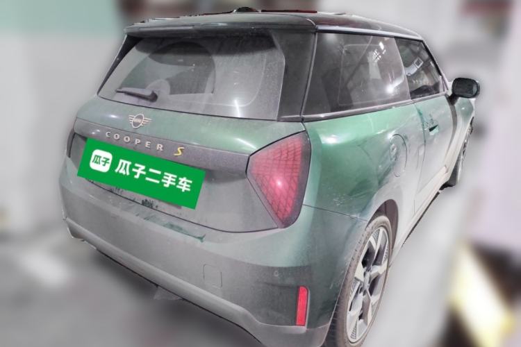 Used MINI Electric COOPER 2024 452km COOPER SE Artist Exterior 5