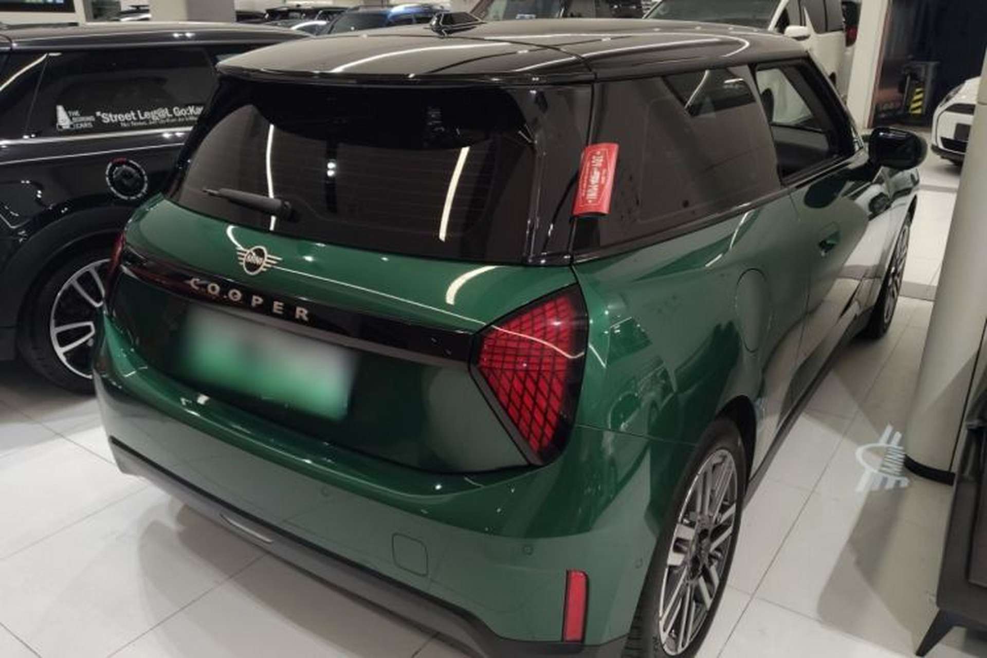 Used MINI Electric COOPER 2024 456km COOPER E Classic Edition Exterior 5