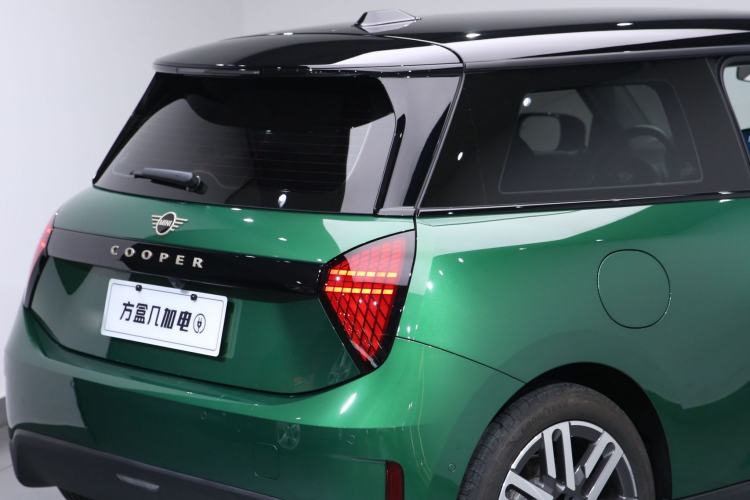 Used MINI Electric COOPER 2024 456km COOPER E Classic Edition Exterior 5