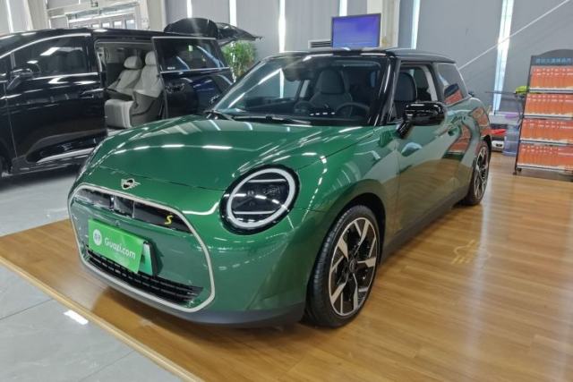 Used MINI Electric COOPER 2024 452km COOPER SE Artist