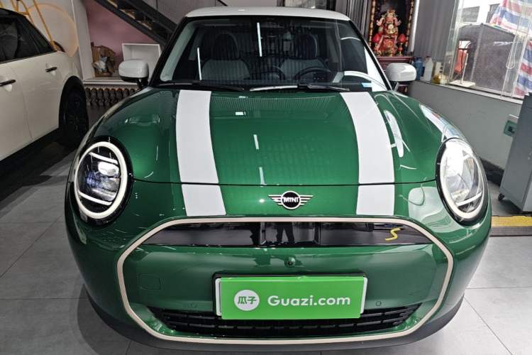 Used MINI Electric COOPER 2024 452km COOPER SE Artist Front