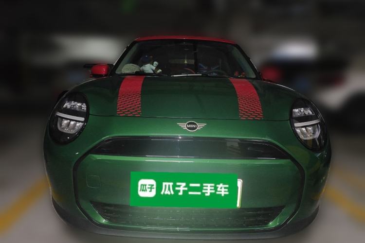 Used MINI Electric COOPER 2024 456km COOPER E Classic Edition Front