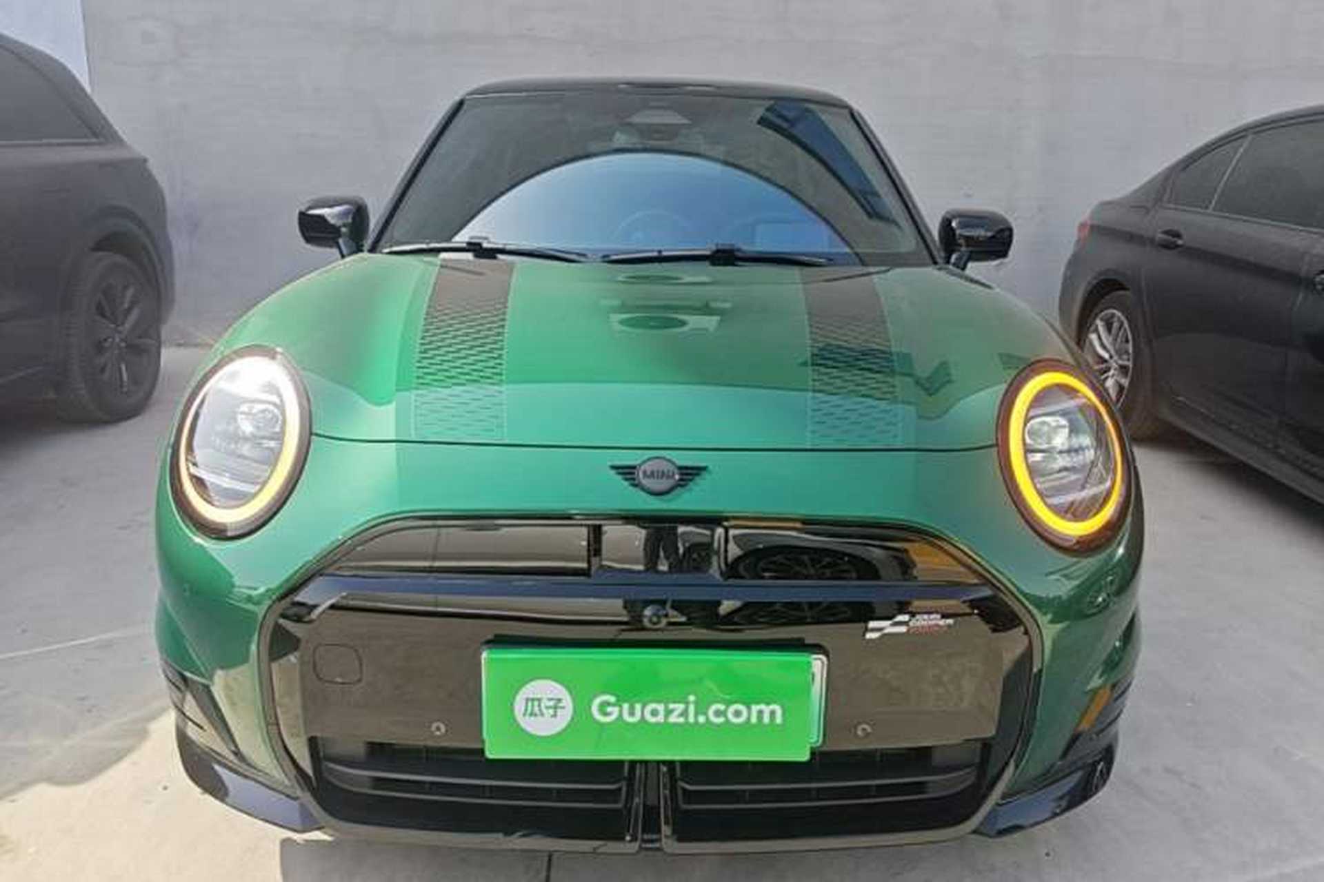 Used MINI Electric COOPER 2024 452km COOPER SE Racing Driver Front