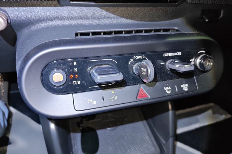 Used MINI Electric COOPER 2024 452km COOPER SE Artist Gear Lever