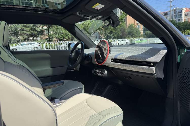 Used MINI Electric COOPER 2024 452km COOPER SE 1/65 Limited Edition Interior 2