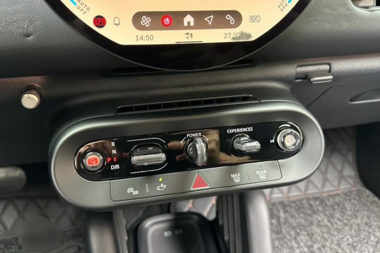 Used MINI Electric COOPER 2024 456km COOPER E Classic Edition Interior 6