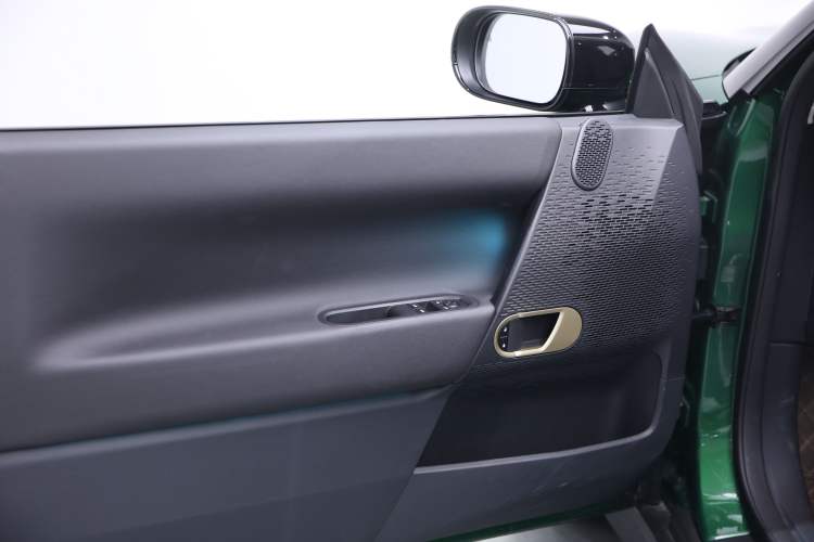 Used MINI Electric COOPER 2024 456km COOPER E Classic Edition Interior 9