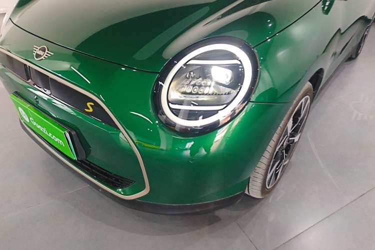 Used MINI Electric COOPER 2024 452km COOPER SE Artist Left Front Headlight
