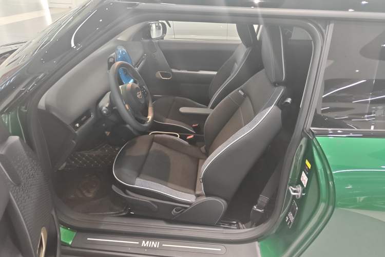 Used MINI Electric COOPER 2024 456km COOPER E Classic Edition Left Front Seat