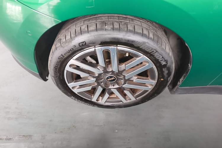 Used MINI Electric COOPER 2024 456km COOPER E Classic Edition Left Front Wheel Hub