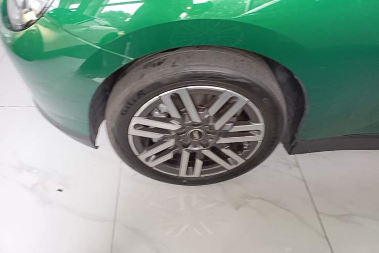 Used MINI Electric COOPER 2024 456km COOPER E Classic Edition Left Front Wheel Hub