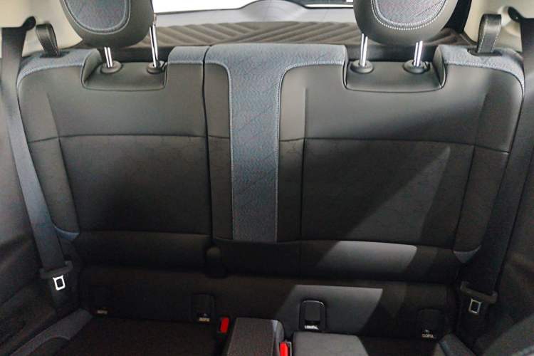 Used MINI Electric COOPER 2024 452km COOPER SE Artist Left Rear Seat