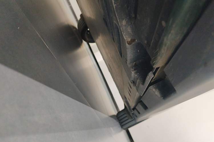 Used MINI Electric COOPER 2024 452km COOPER SE Artist Left Side Sill