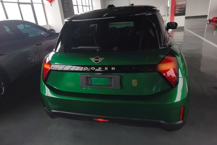 Used MINI Electric COOPER 2024 456km COOPER E Classic Edition Rear