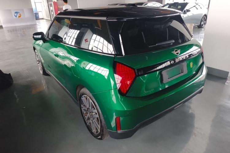 Used MINI Electric COOPER 2024 456km COOPER E Classic Edition Rear Left 45 Deg