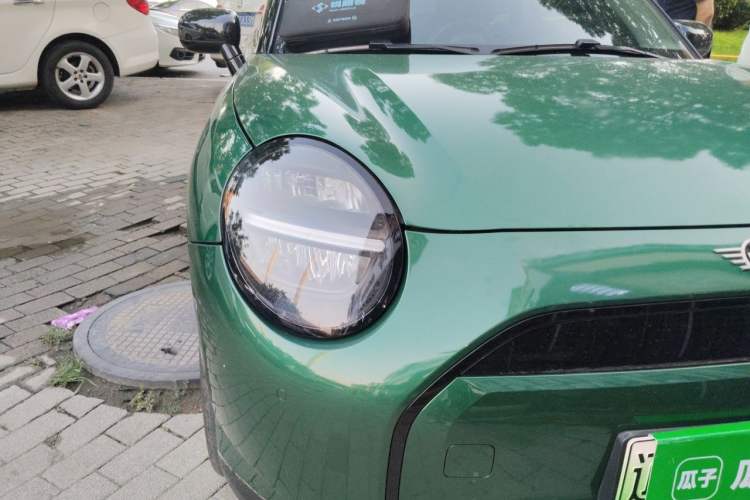 Used MINI Electric COOPER 2024 456km COOPER E Classic Edition Right Front Headlight
