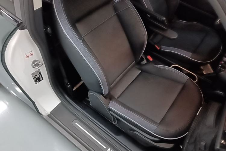 Used MINI Electric COOPER 2024 456km COOPER E Classic Edition Right Front Seat