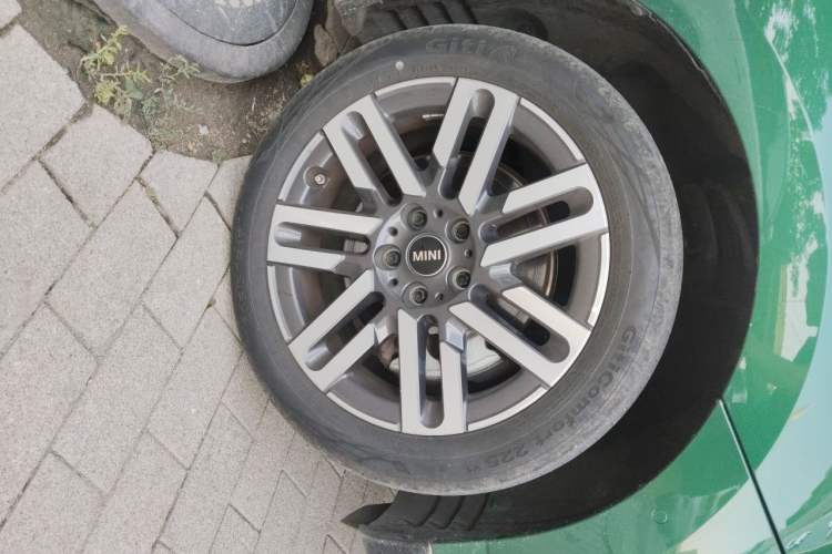 Used MINI Electric COOPER 2024 456km COOPER E Classic Edition Right Front Wheel Hub