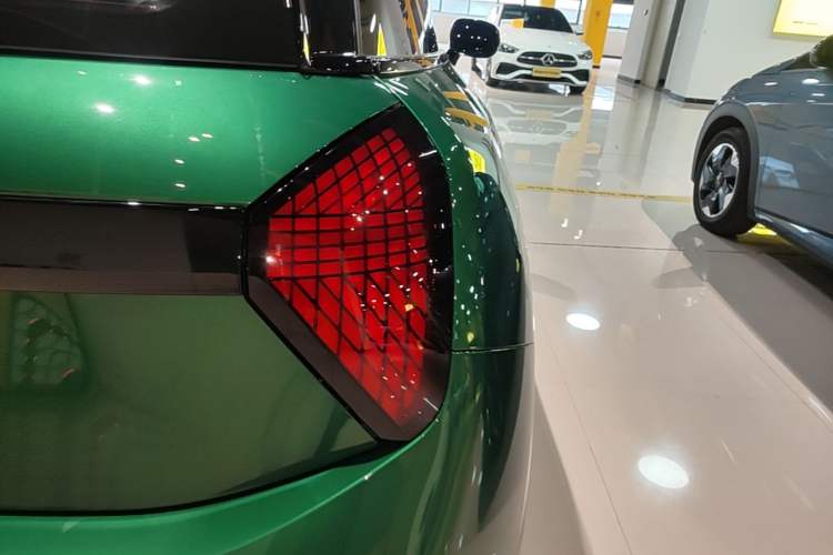 Used MINI Electric COOPER 2024 456km COOPER E Classic Edition Right Rear Taillight