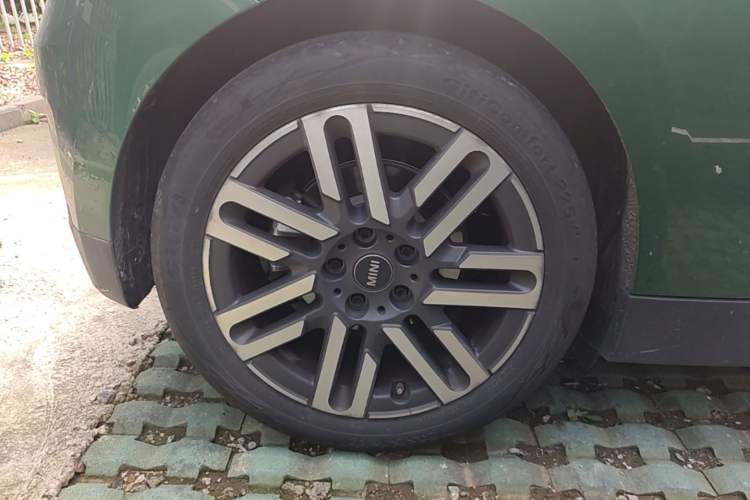 Used MINI Electric COOPER 2024 456km COOPER E Classic Edition Right Rear Wheel Hub