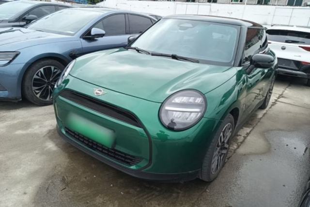 Used MINI Electric COOPER 2024 456km COOPER E Classic Edition