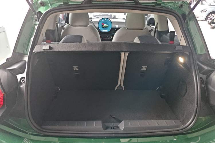 Used MINI Electric COOPER 2024 452km COOPER SE Artist Trunk