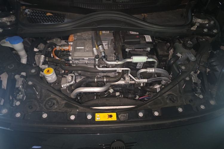 Used MINI Electric COOPER 2024 452km COOPER SE Racing Driver Engine Bay
