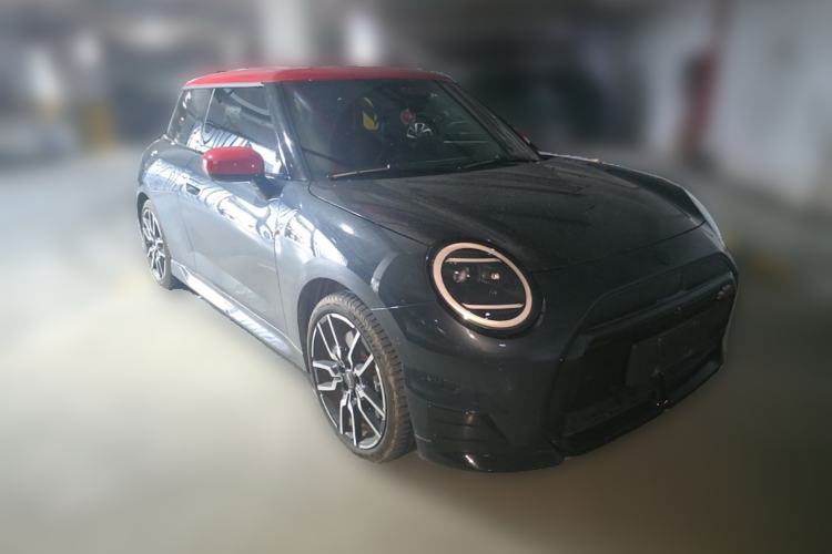 Used MINI Electric COOPER 2024 452km COOPER SE Racing Driver Front Right 45 Deg