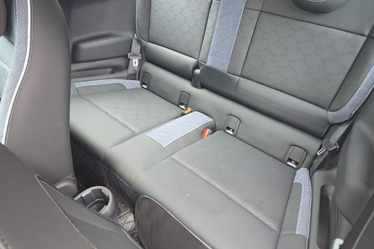 Used MINI Electric COOPER 2024 452km COOPER SE Artist Left Rear Seat