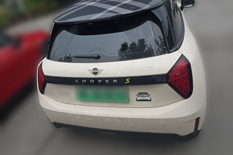 Used MINI Electric COOPER 2024 452km COOPER SE Artist Rear