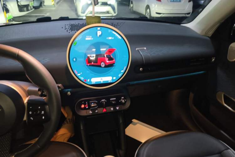 Used MINI Electric COOPER 2024 456km COOPER E Classic Edition Audio And AC Panel