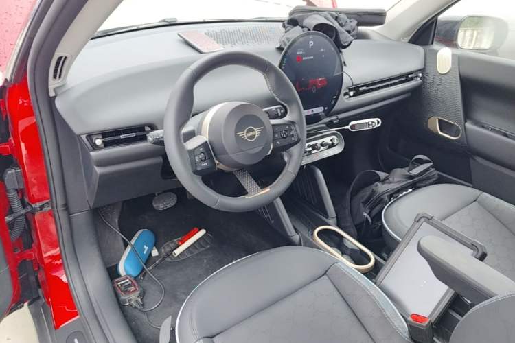 Used MINI Electric COOPER 2024 456km COOPER E Classic Edition Center Console