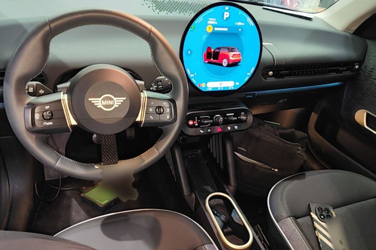 Used MINI Electric COOPER 2024 456km COOPER E Classic Edition Center Console