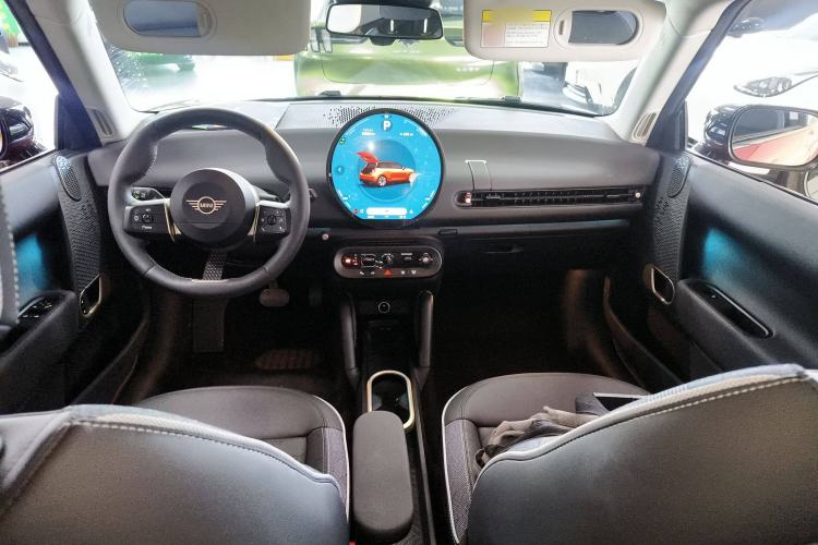 Used MINI Electric COOPER 2024 456km COOPER E Classic Edition Center Console