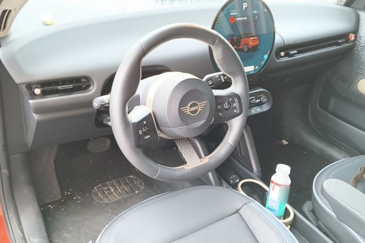 Used MINI Electric COOPER 2024 456km COOPER E Classic Edition Center Console