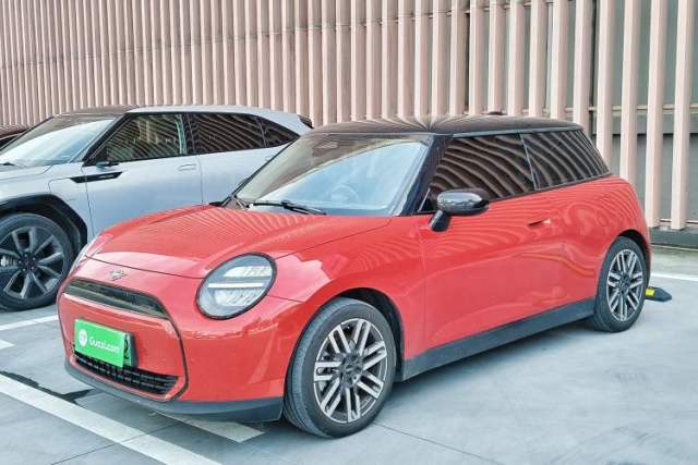 Used MINI Electric COOPER 2024 456km COOPER E Classic Edition