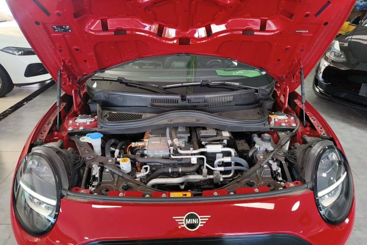 Used MINI Electric COOPER 2024 456km COOPER E Classic Edition Engine Bay
