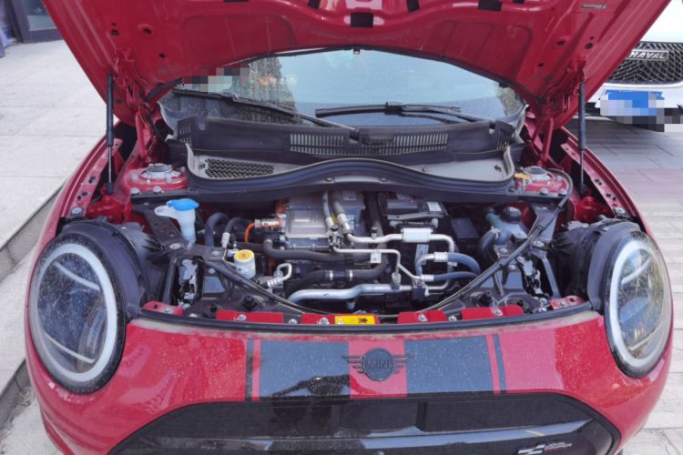 Used MINI Electric COOPER 2024 452km COOPER SE Racing Driver Engine Bay