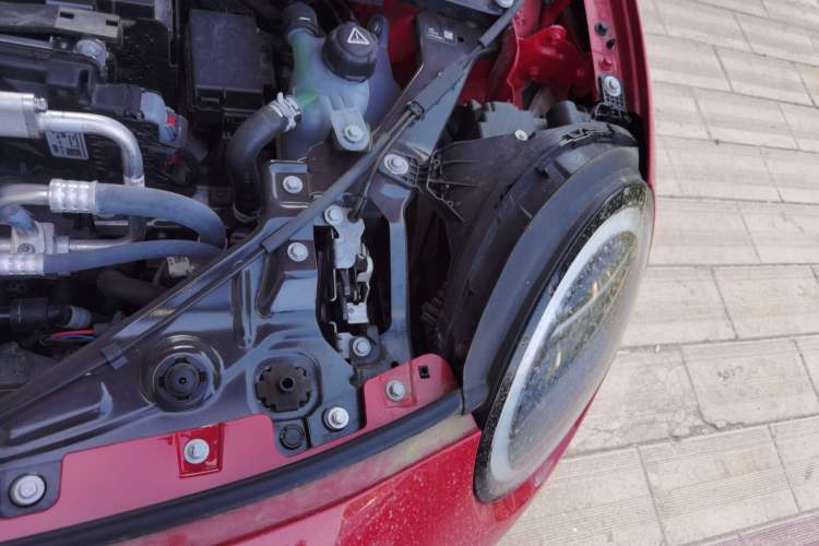 Used MINI Electric COOPER 2024 452km COOPER SE Racing Driver Engine Bay Left