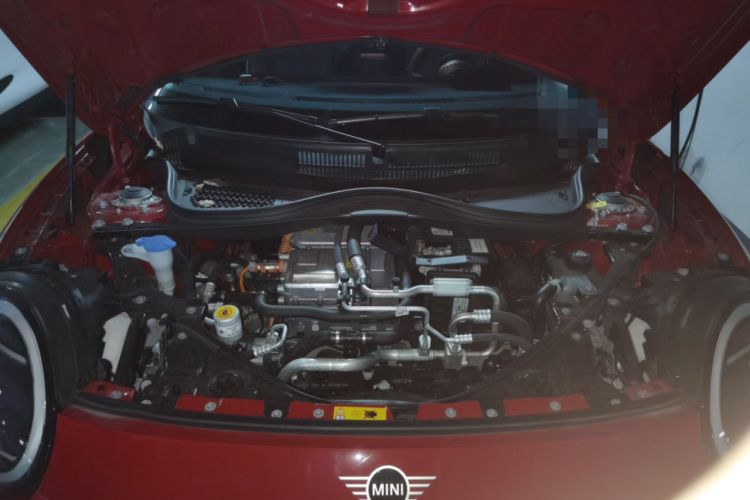 Used MINI Electric COOPER 2024 452km COOPER SE Artist Engine Bay