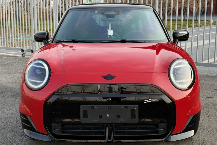 Used MINI Electric COOPER 2024 452km COOPER SE Racing Driver Exterior 2
