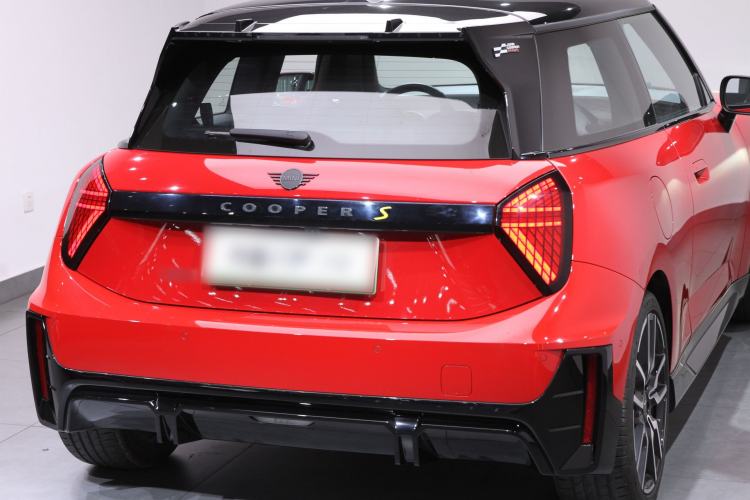 Used MINI Electric COOPER 2024 452km COOPER SE Racing Driver Exterior 8