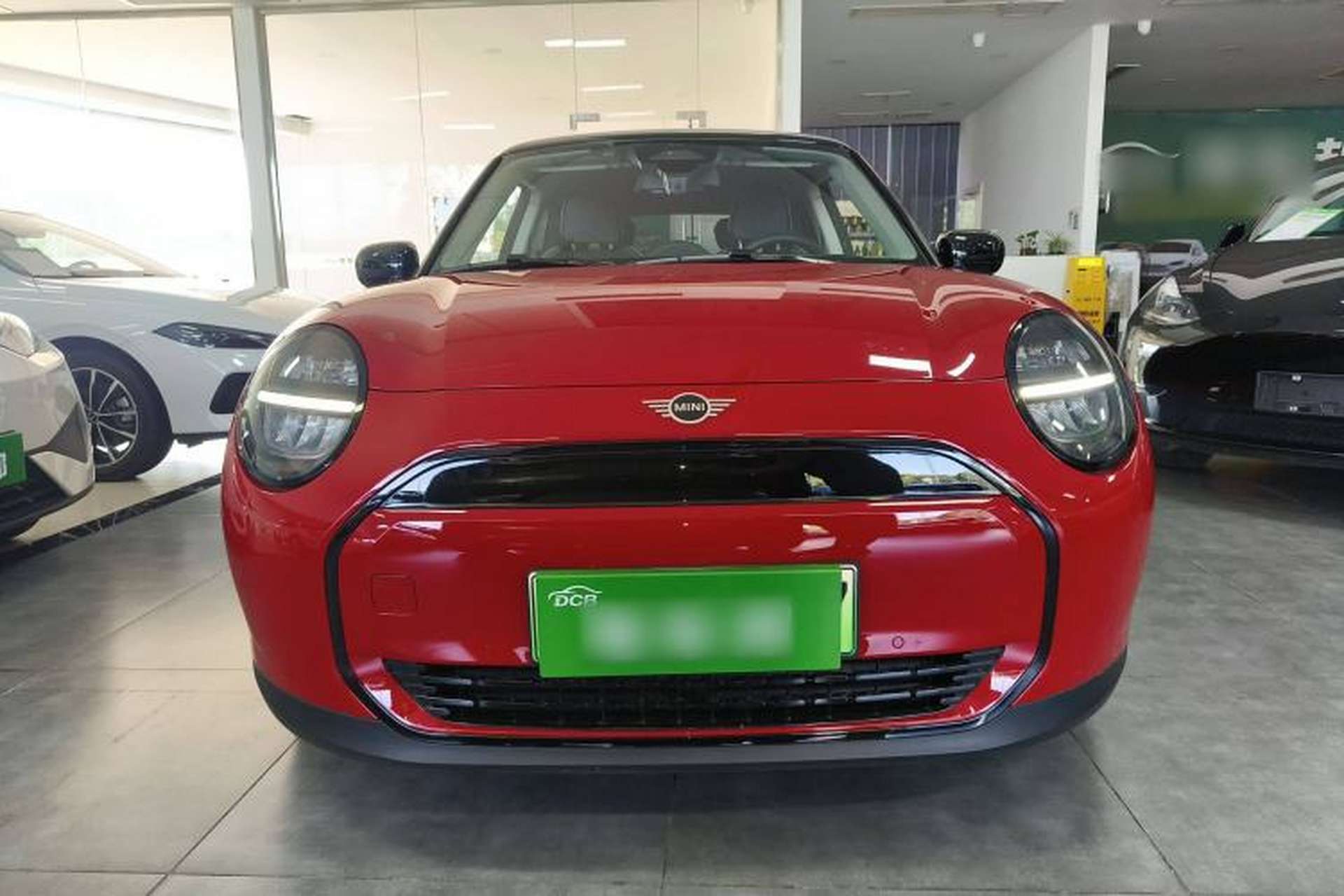 Used MINI Electric COOPER 2024 456km COOPER E Classic Edition Front
