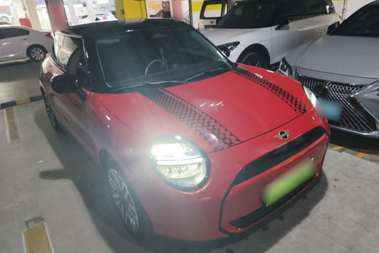 Used MINI Electric COOPER 2024 456km COOPER E Classic Edition Front Right 45 Deg