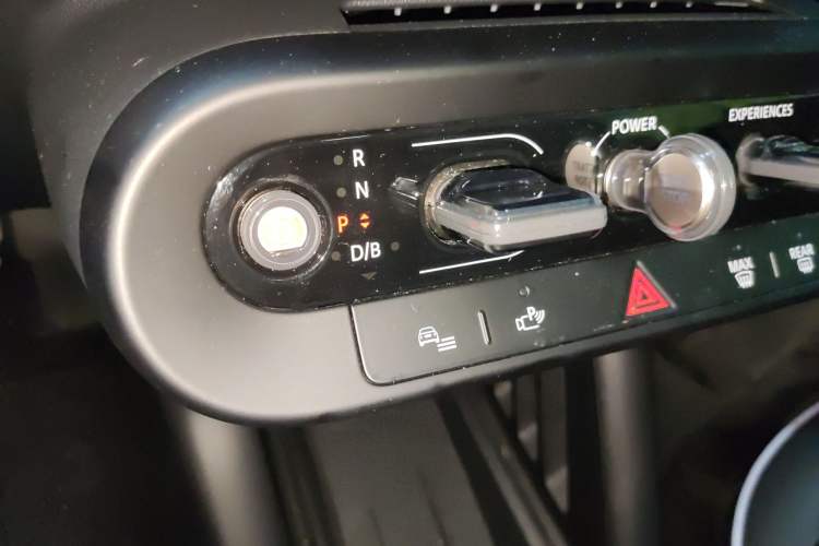 Used MINI Electric COOPER 2024 452km COOPER SE Artist Gear Lever