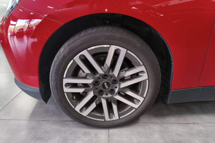 Used MINI Electric COOPER 2024 456km COOPER E Classic Edition Left Front Wheel Hub
