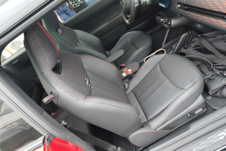 Used MINI Electric COOPER 2024 452km COOPER SE Racing Driver Right Front Seat