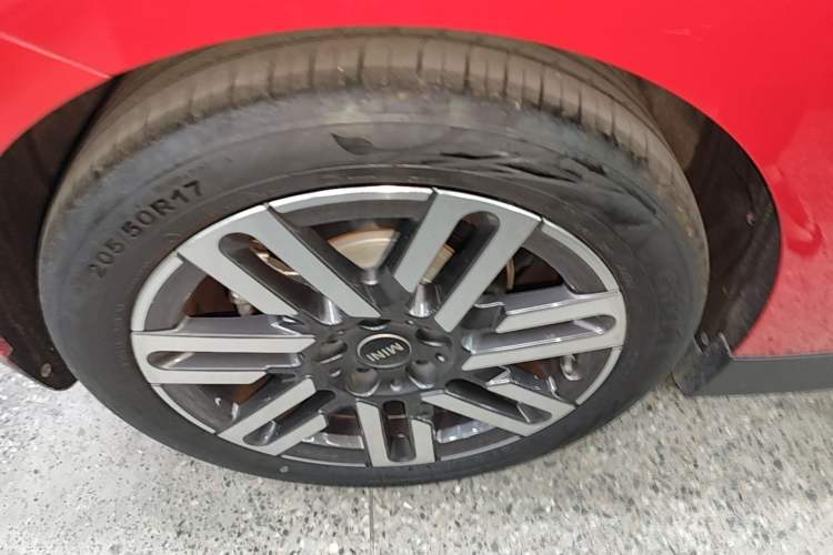Used MINI Electric COOPER 2024 456km COOPER E Classic Edition Right Rear Wheel Hub